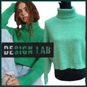 Design Lab Lord & Taylor Green Ribbed Crop Turtleneck Sweater (M)